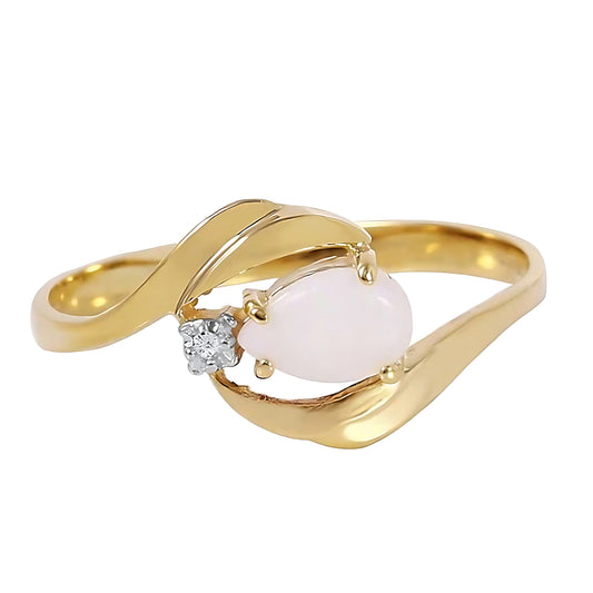Gold Ring Diamond Opal